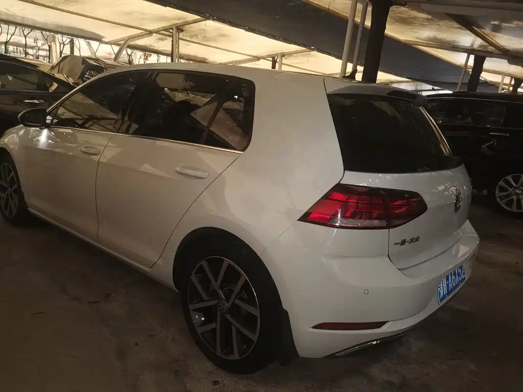 Volkswagen Golf 2020