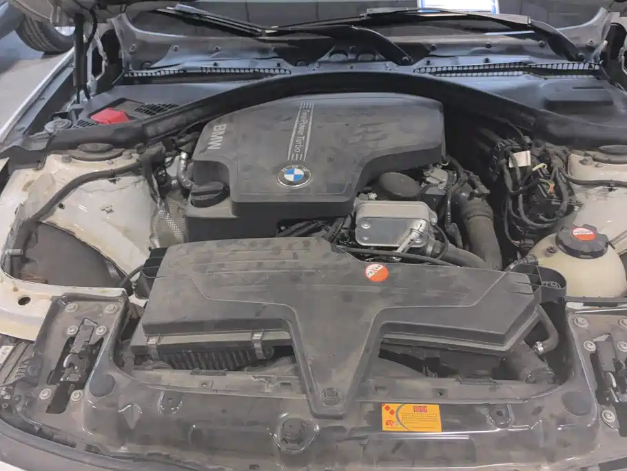 BMW 3 Series 2022 — фото 10