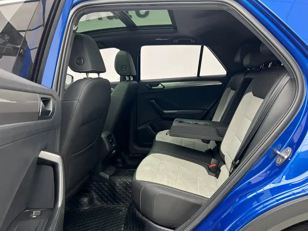 Volkswagen T-Roc 2021 — фото 22