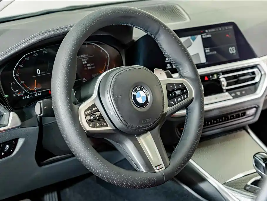 BMW 3 Series 2022 — фото 10