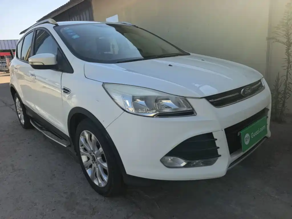 Ford Kuga 2015 — фото 4