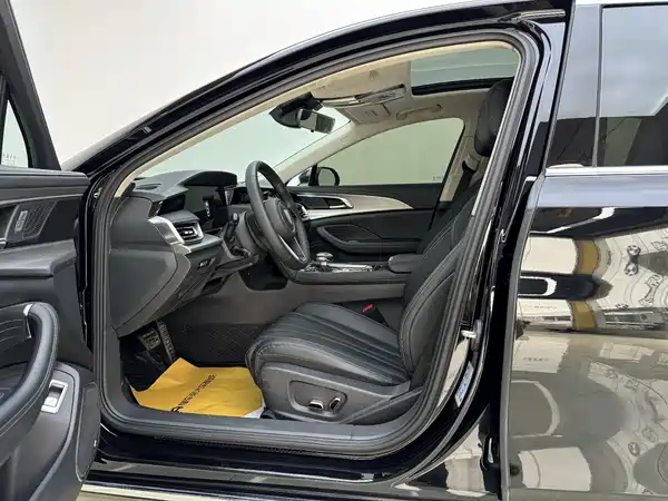 Hongqi H5 2024