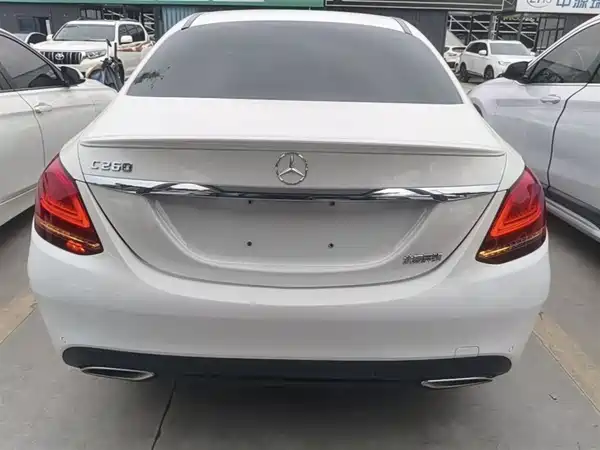 Mercedes-Benz C-Class 2019