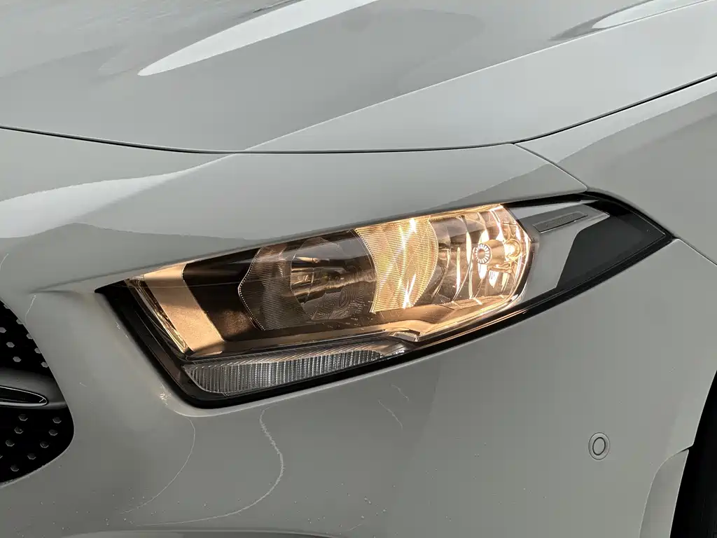 Mercedes-Benz A-Class 2019 — фото 17