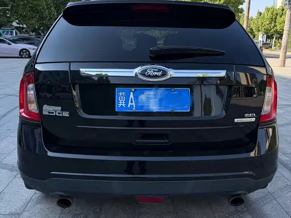 Ford Edge 2012