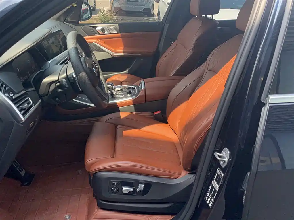 BMW X7 2022 — фото 18