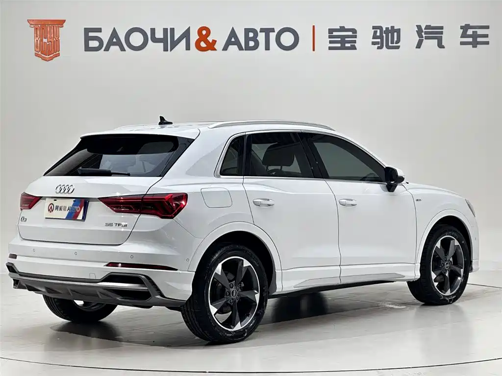 Audi Q3 2022 — фото 3