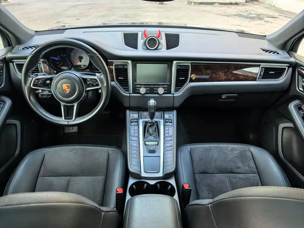 Porsche Macan 2015 — фото 13