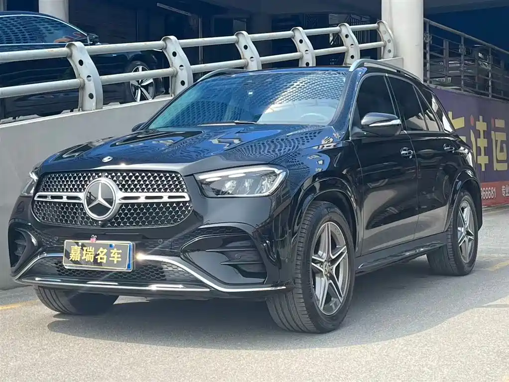 Mercedes-Benz GLE 2024 — фото 1