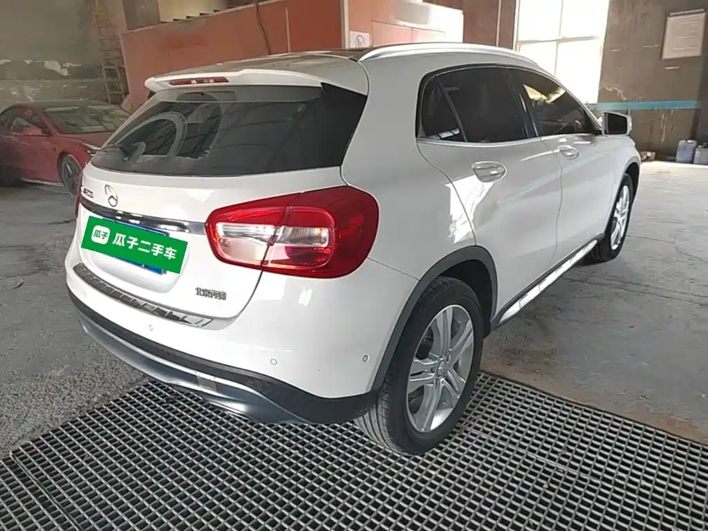 Mercedes-Benz GLA 2017