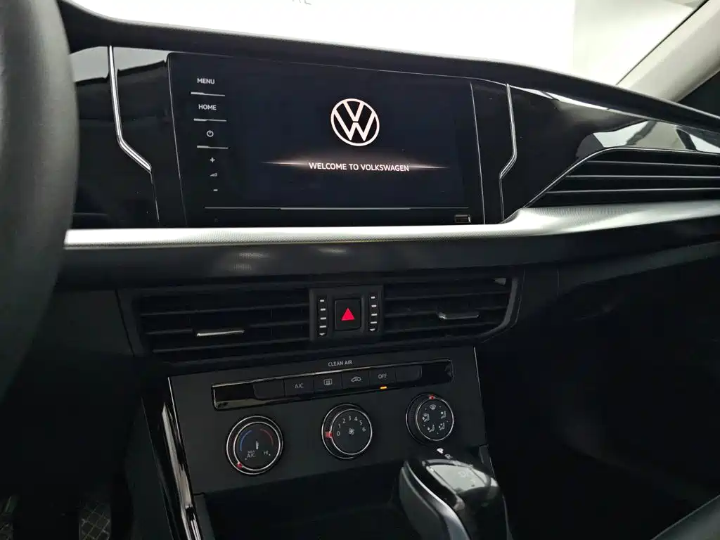Volkswagen Passat 2025 — фото 10