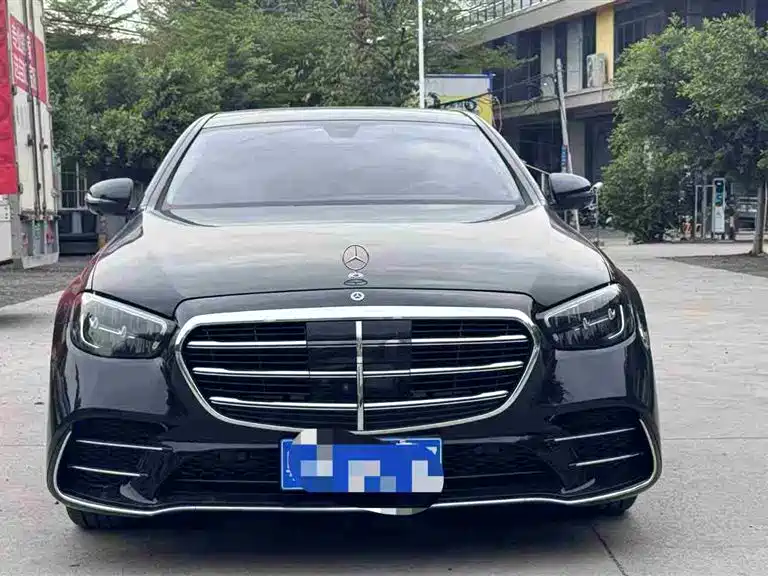 Mercedes-Benz E-Class 2023 — фото 2