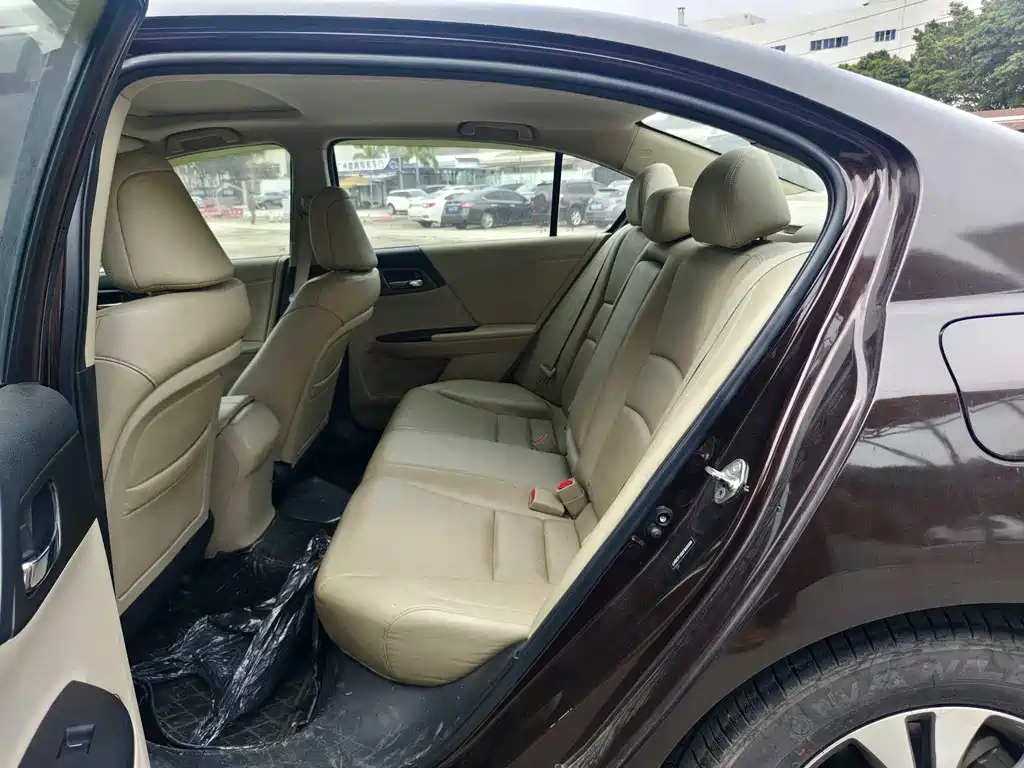 Honda Accord 2015 — фото 5