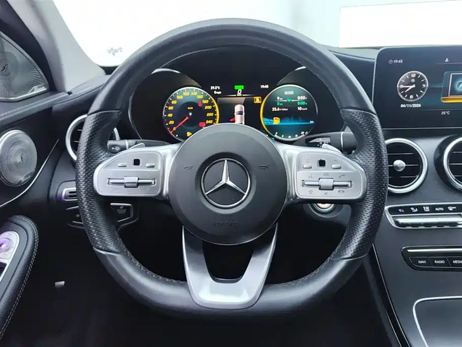 Mercedes-Benz C-Class 2021 — фото 15