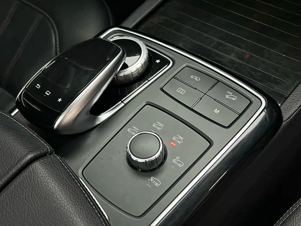 Mercedes-Benz GLS 2016 — фото 27