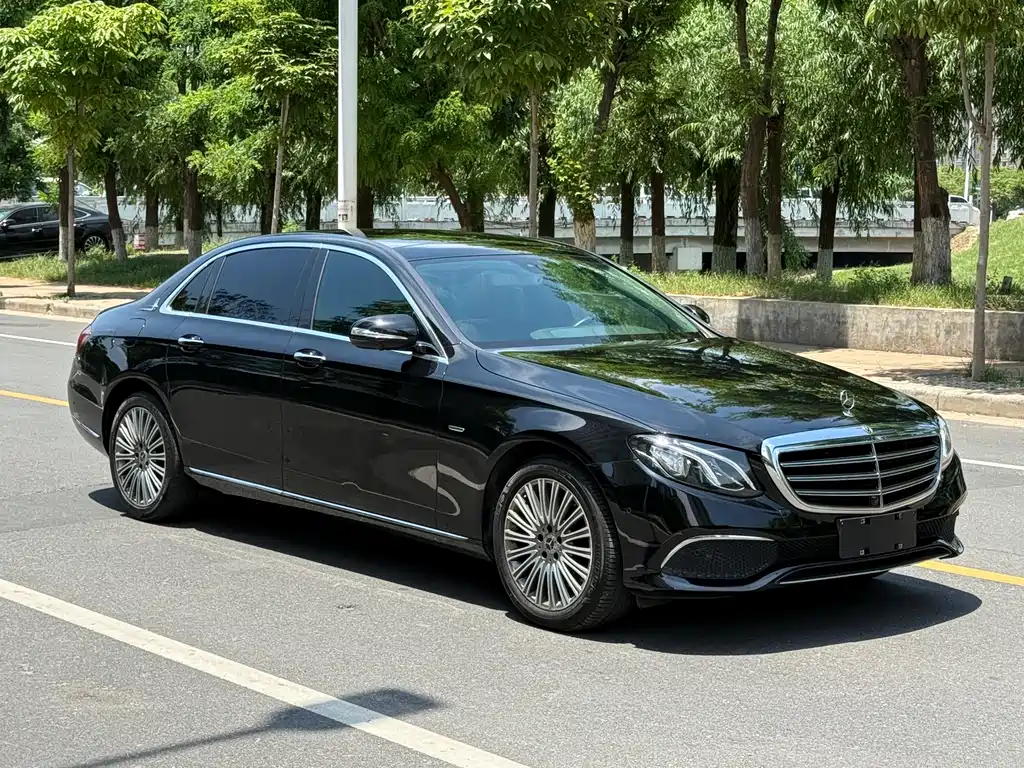 Mercedes-Benz E-Class 2020 — фото 3