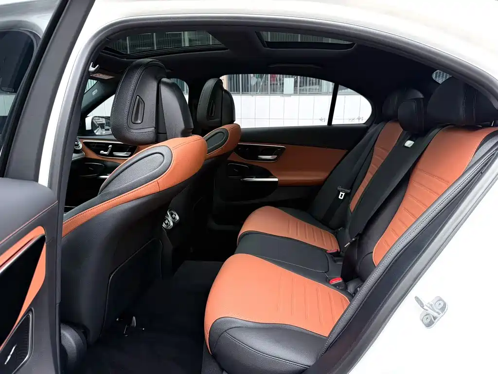 Mercedes-Benz C-Class 2024