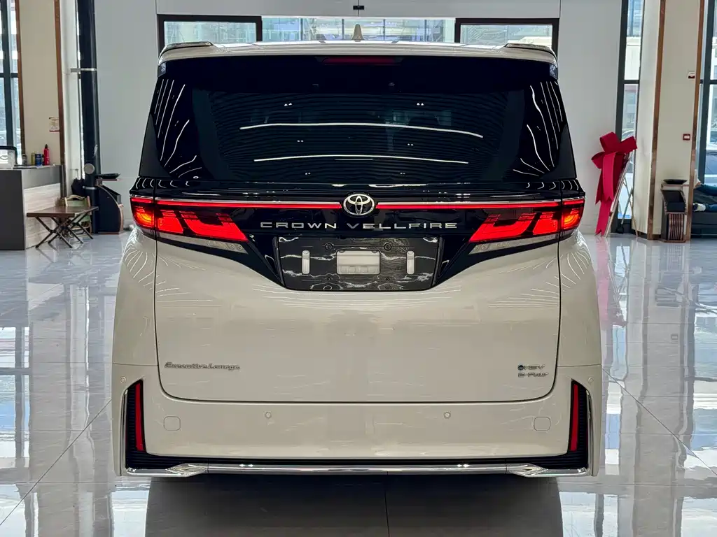 Toyota Vellfire 2025 — фото 14