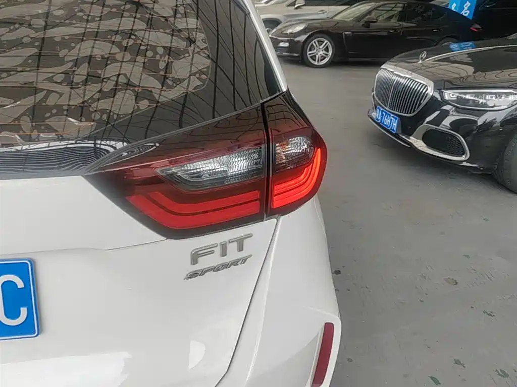 Honda Fit 2020 — фото 8