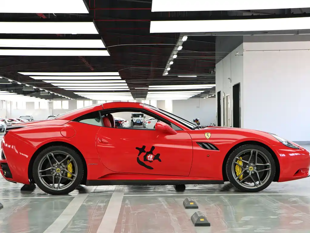 Ferrari California T 2012 — фото 18