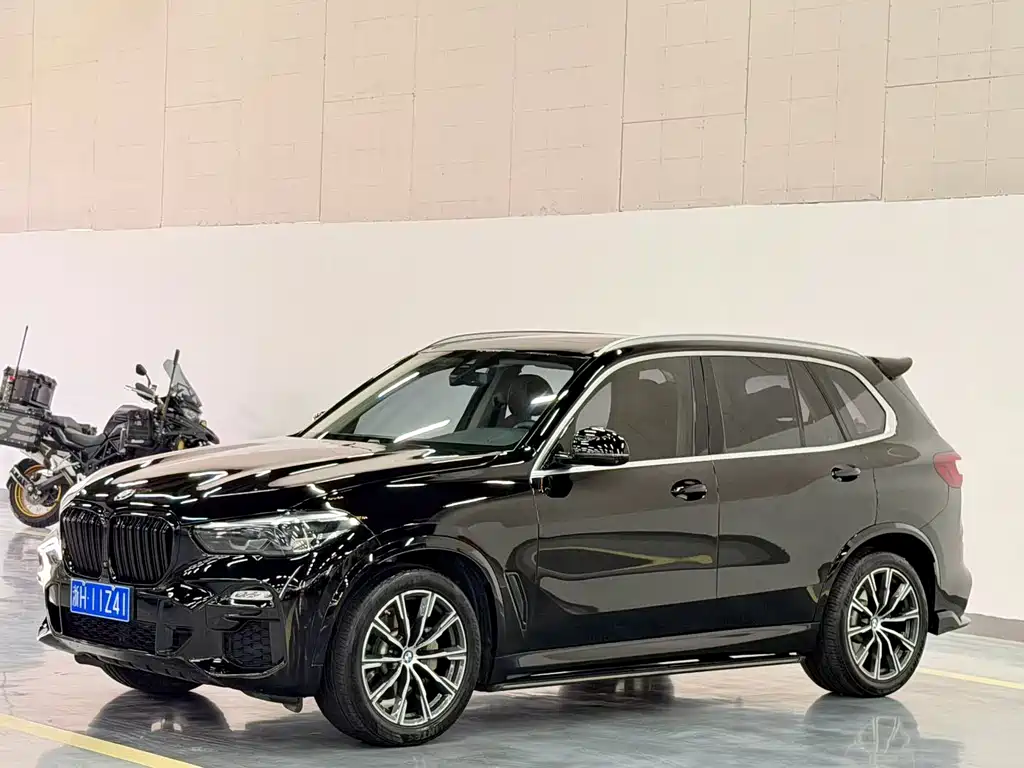 BMW X5 2020 — фото 1