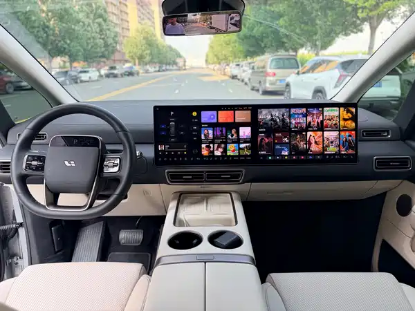 Li Auto MEGA 2025
