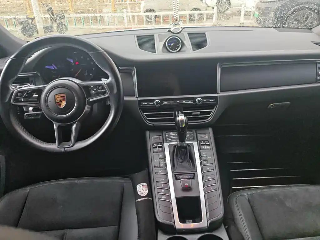 Porsche Macan 2019 — фото 4