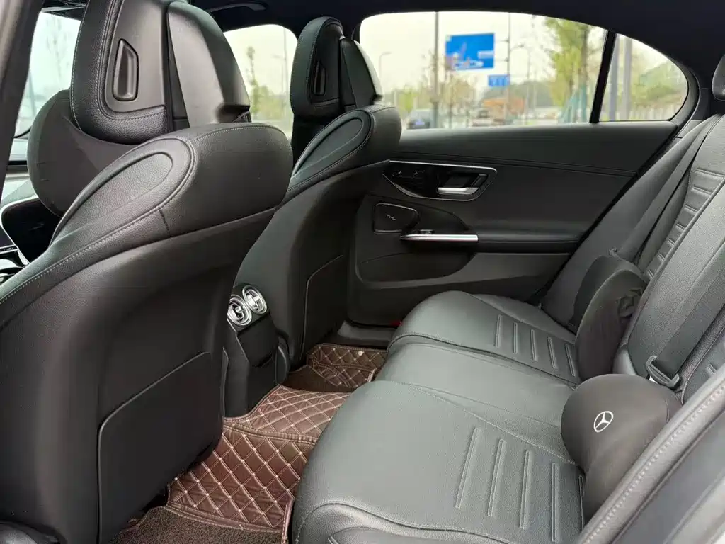 Mercedes-Benz C-Class 2022 — фото 11
