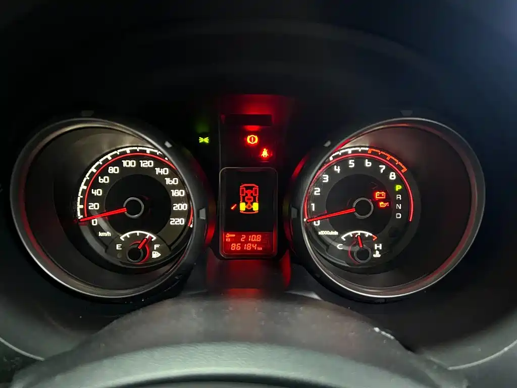 Mitsubishi Pajero 2015 — фото 11