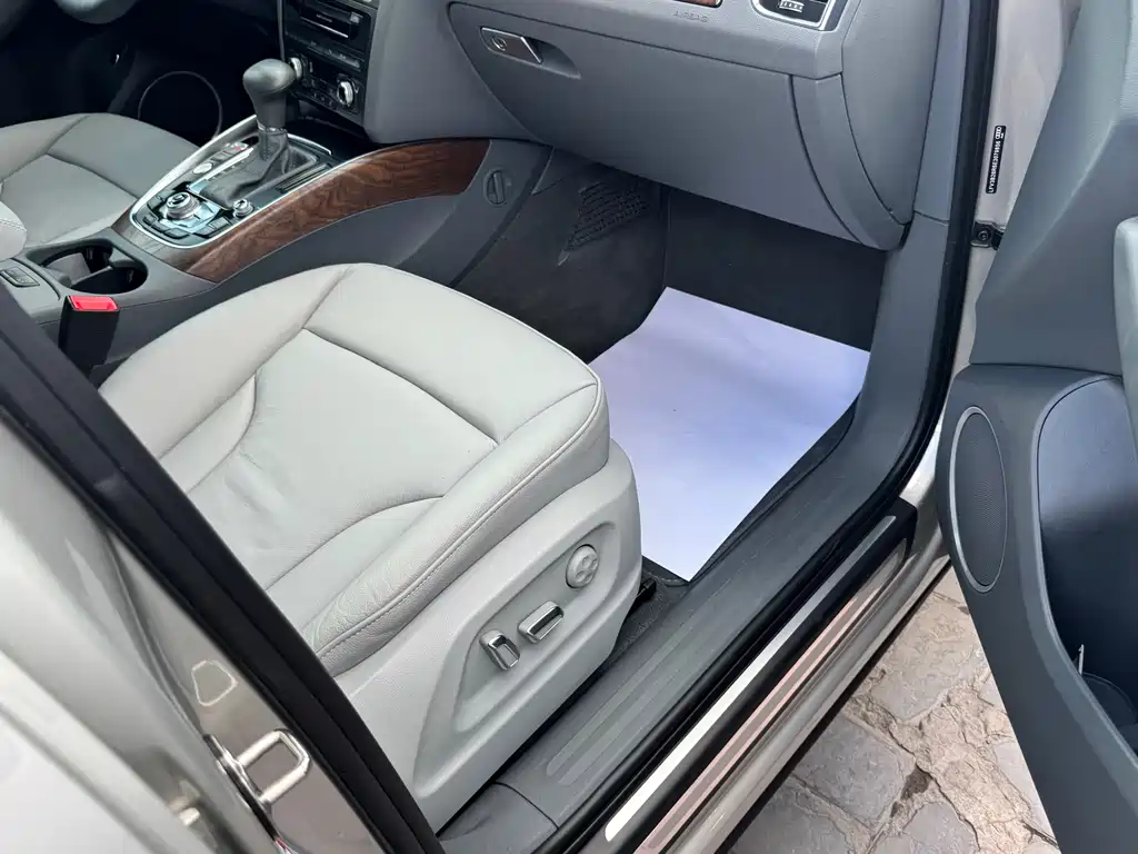 Audi Q5 2015 — фото 12