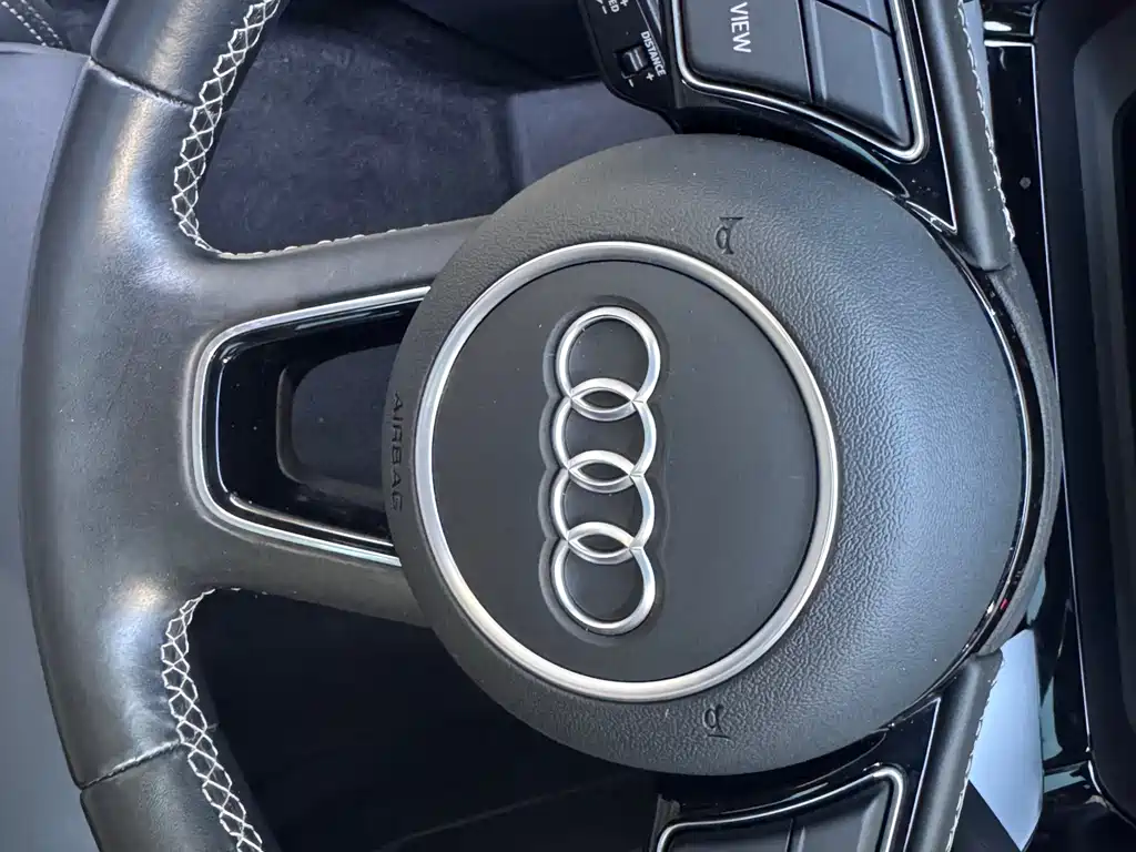 Audi A3 2023 — фото 19