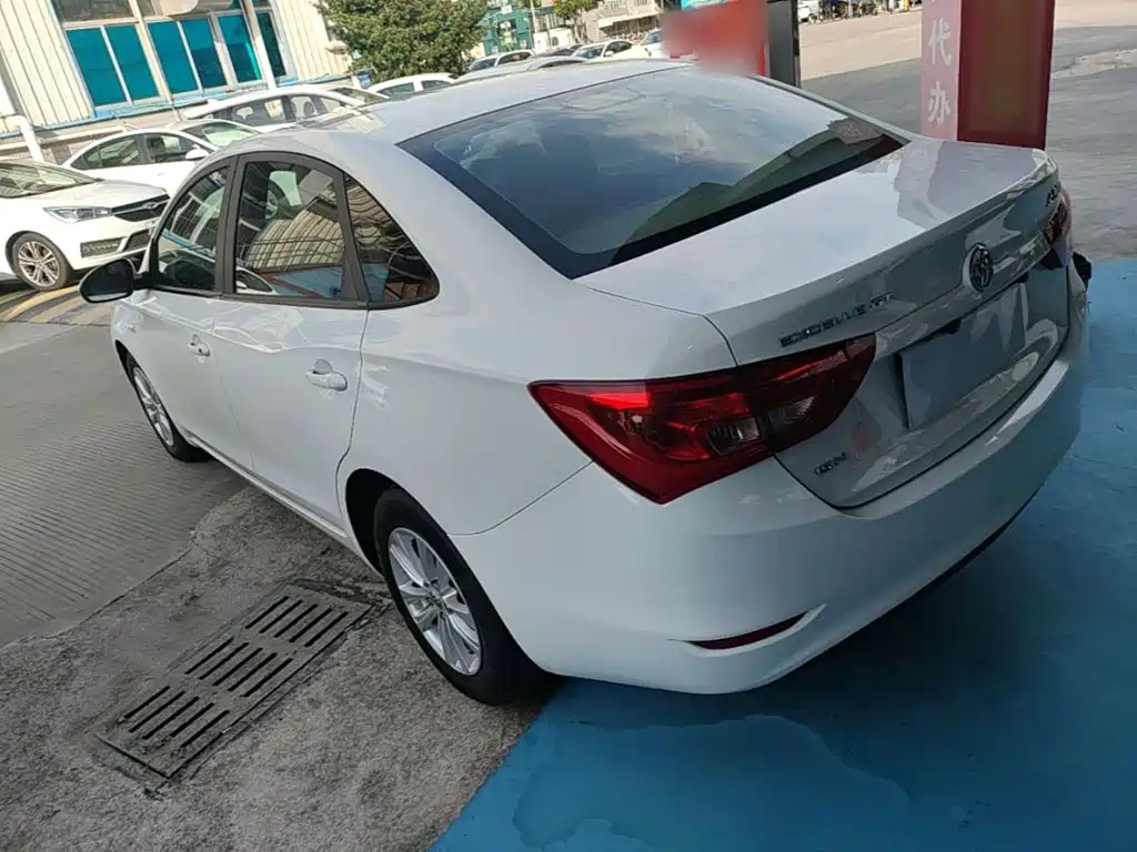 Buick Excelle 2017 — фото 17