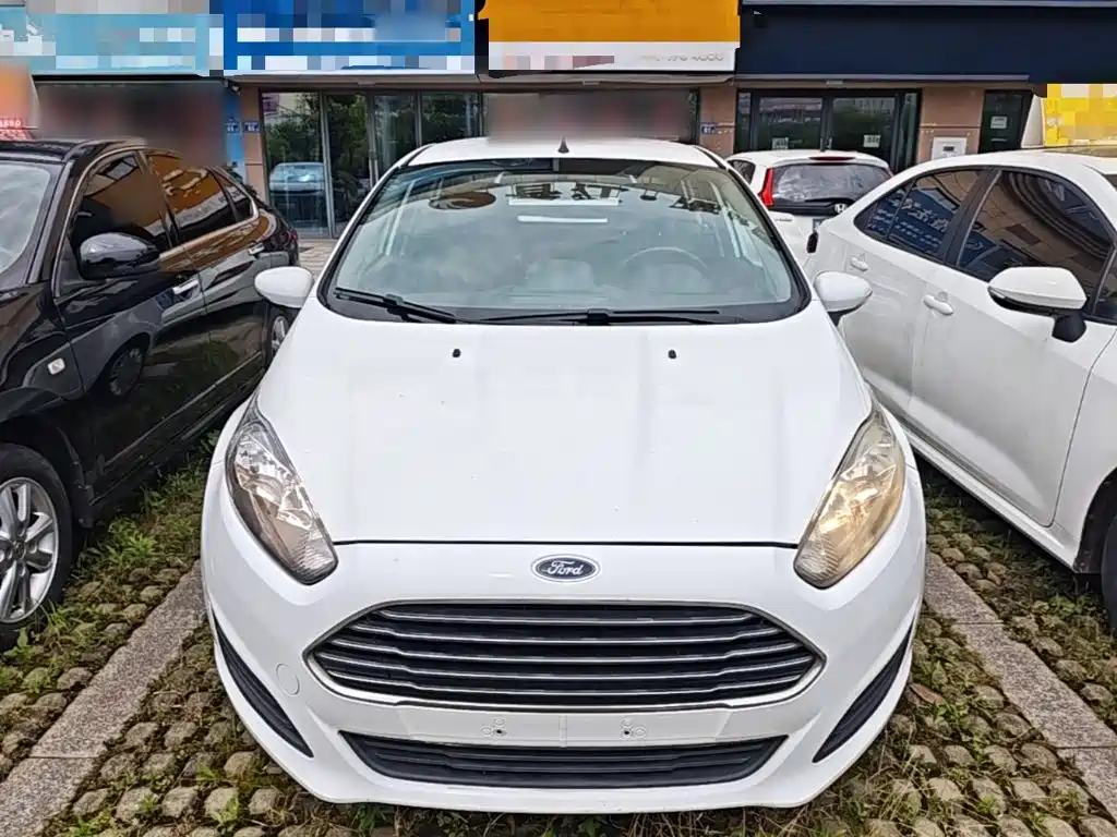 Ford Fiesta 2016 — фото 3
