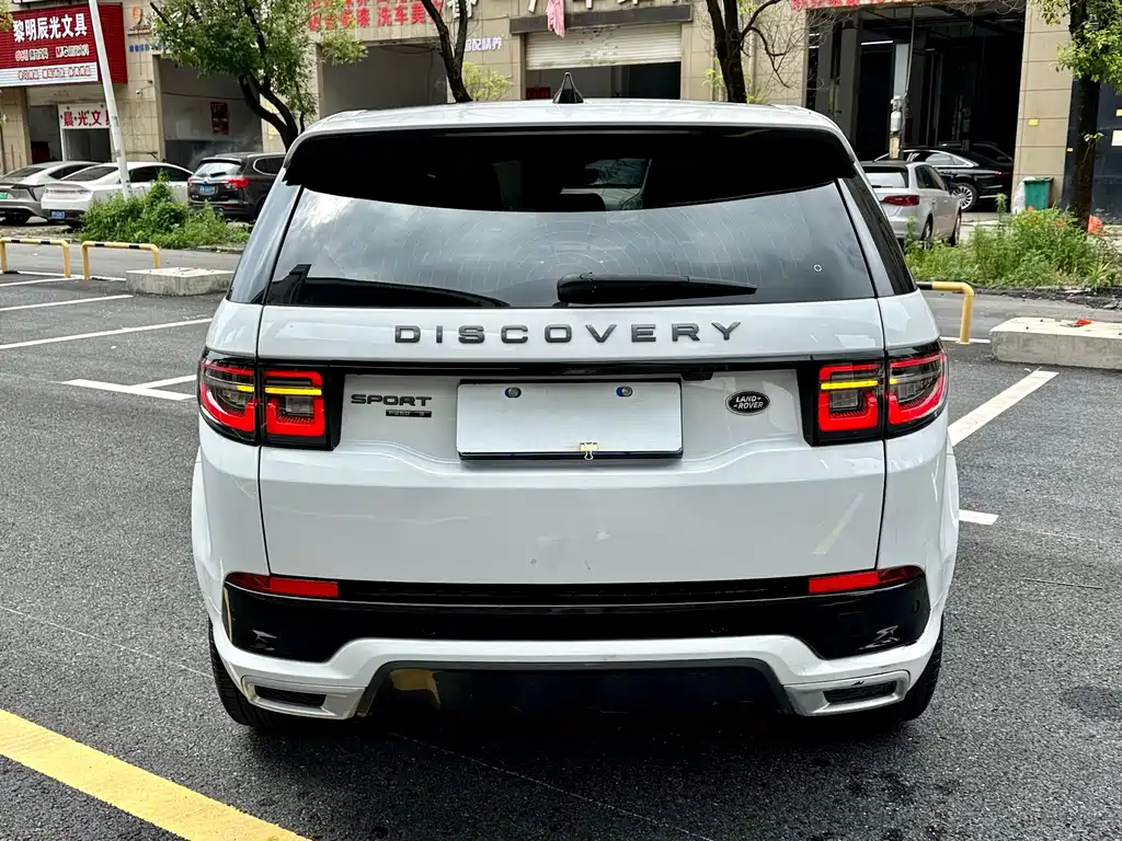 Land Rover Discovery Sport 2021 — фото 6