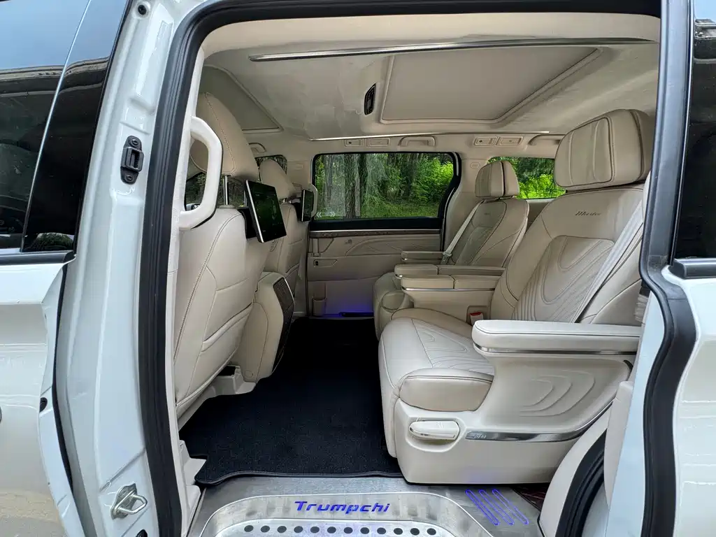 GAC Motor Trumpchi M8 2022 — фото 24