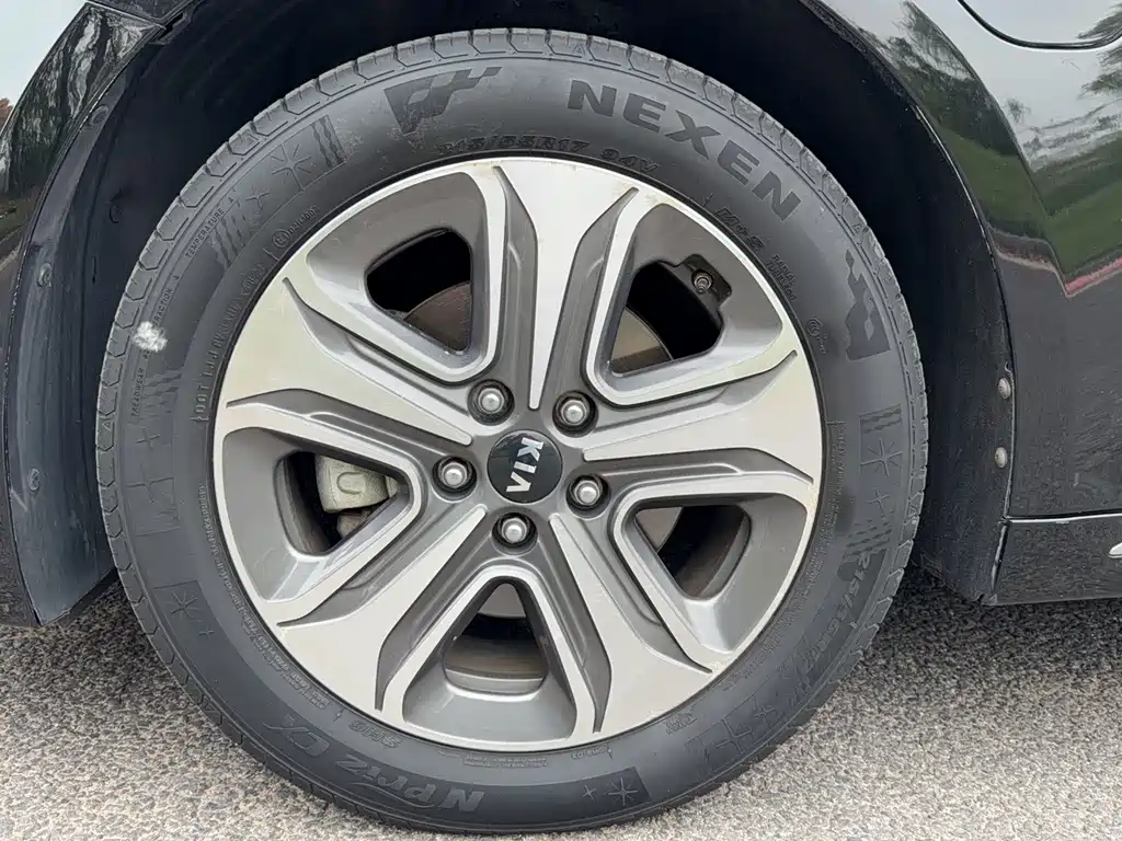 Kia K5 New Energy 2019 — фото 21