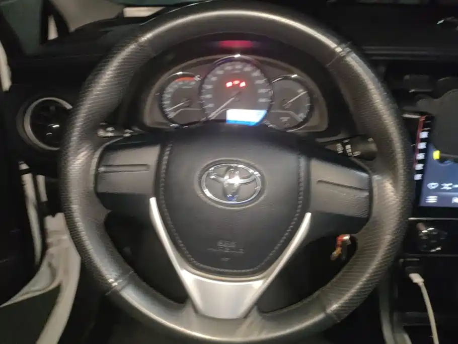 Toyota Corolla 2019 — фото 15