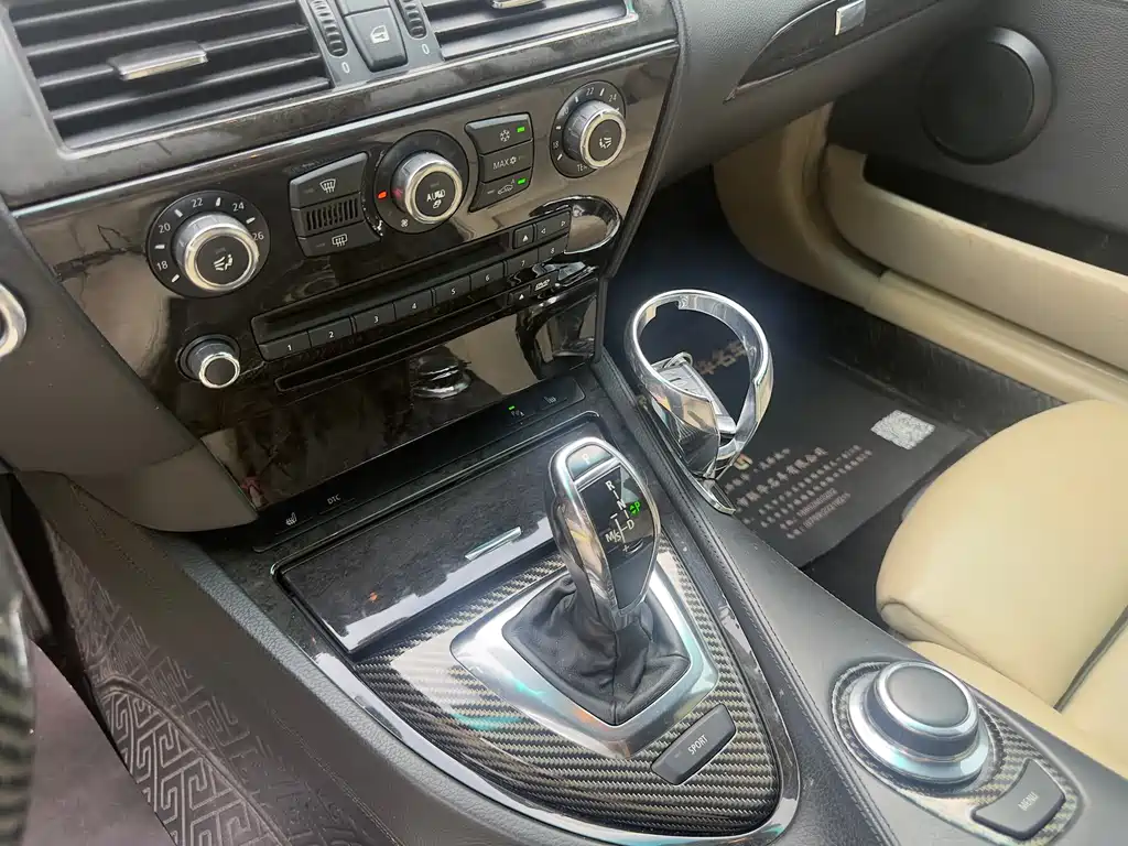 BMW 6 Series 2009 — фото 15