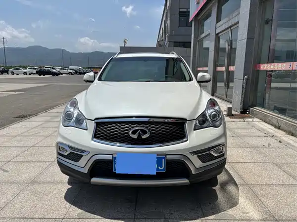 Infiniti QX50 2015