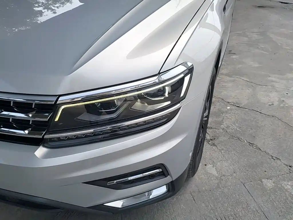 Volkswagen Tiguan L 2018 — фото 24