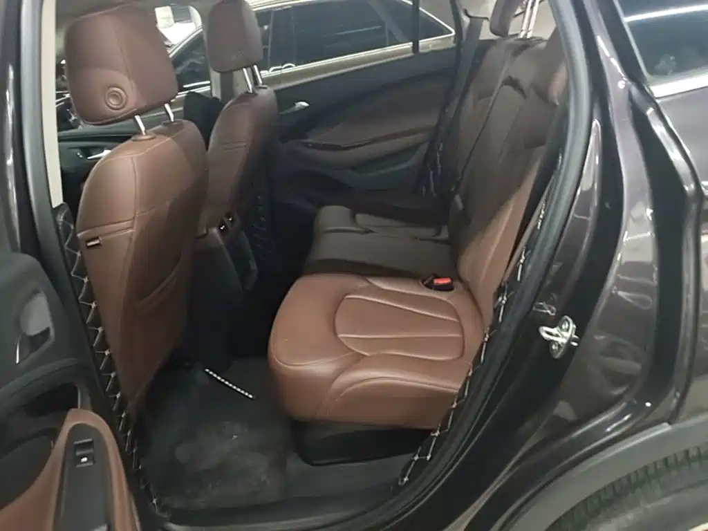 Buick Envision Plus 2018 — фото 17