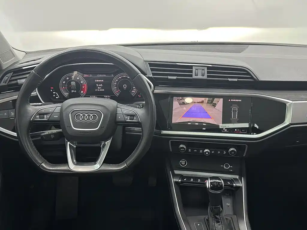 Audi Q3 2023 — фото 11