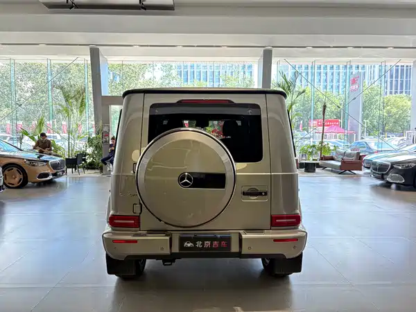 Mercedes-Benz G-Class 2024