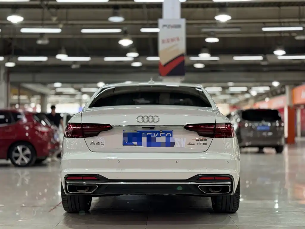Audi A4L 2021