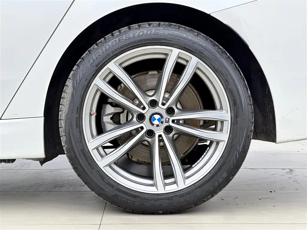 BMW 6 Series GT 2020 — фото 18