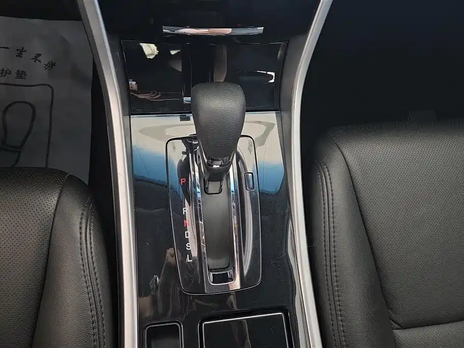 Honda Accord 2016 — фото 16