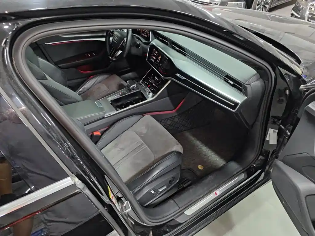 Audi A6L 2022 — фото 11