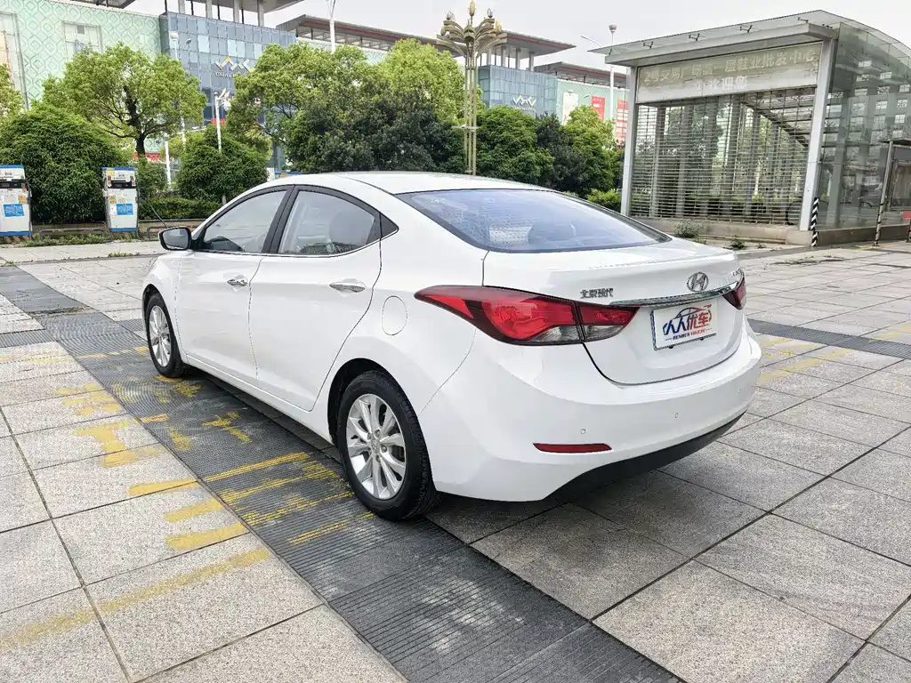 Hyundai Elantra Langdong 2018 — фото 6