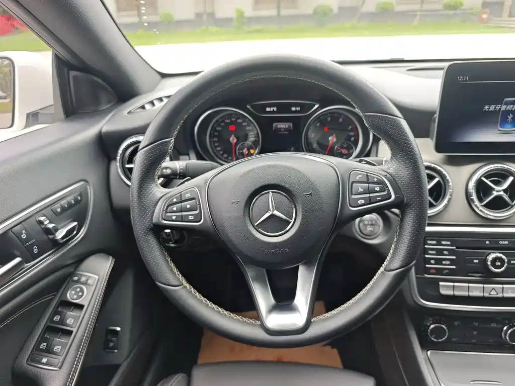 Mercedes-Benz CLA 2018 — фото 12