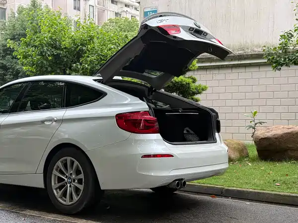 BMW 3 Series GT 2017